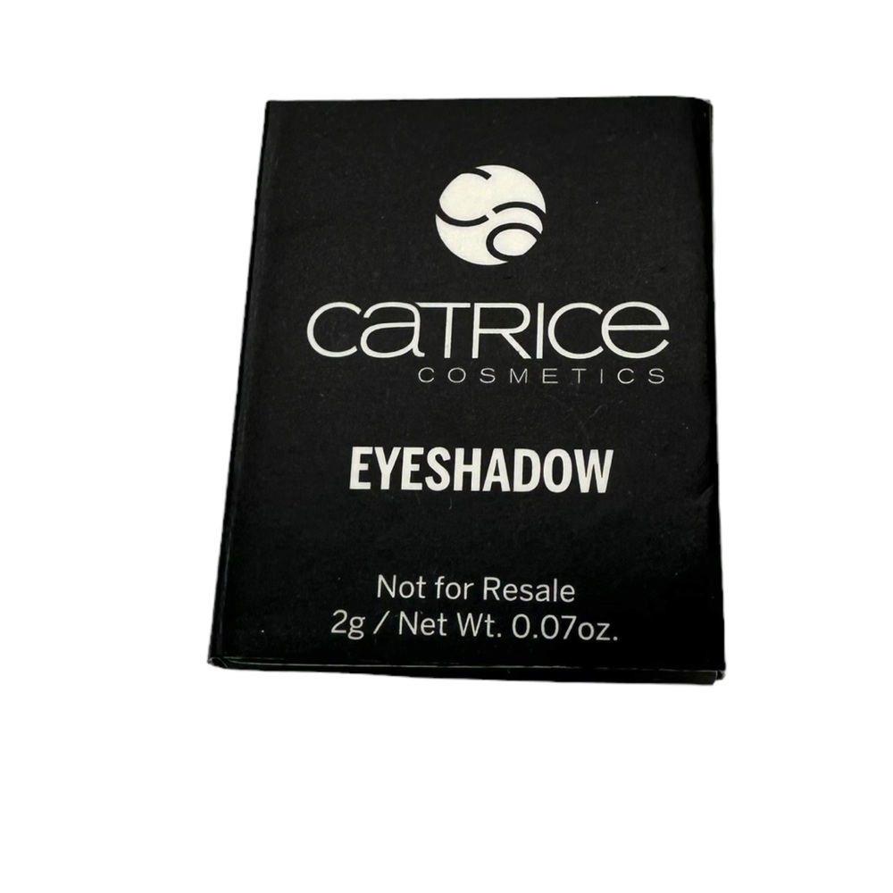 CATRICE COSMETICS NWT LUMINOUS LILAC EYESHADOW .07 OZ